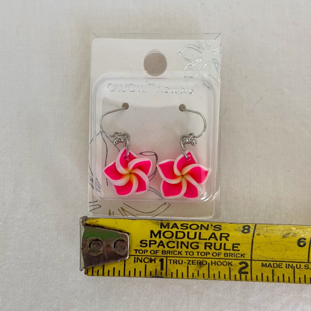 New! Hawaiian earrings, bracelet, and small pouch 🌺 - Picture 3 of 7